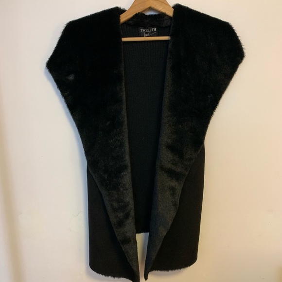 Black Vest Twelfth love sweater vest - Picture 3 of 9